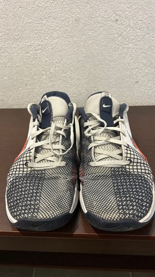 Zapatillas Nike Metcon Naranja y Blanco