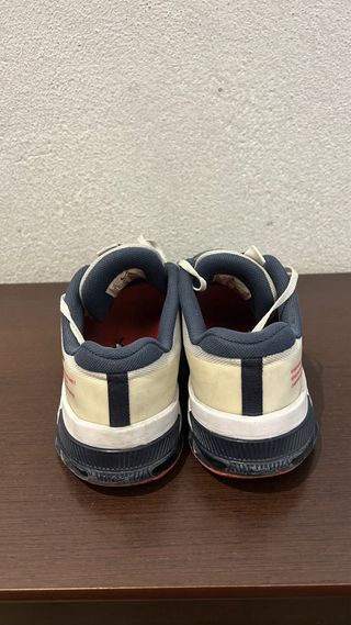 Zapatillas Nike Metcon Naranja y Blanco