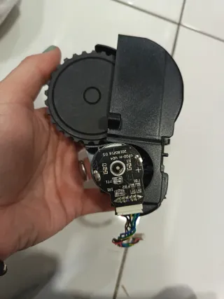 Rueda Izquierda Conga Excellence 990