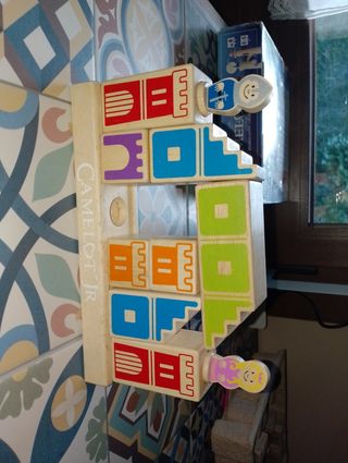 Juego Camelot Jr. Smart Games 4-9 años