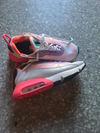 Zapatillas Nike Mujer Blancas y Rosas