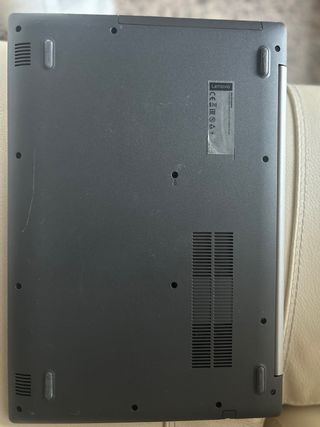 Portátil Lenovo Plata y Negro