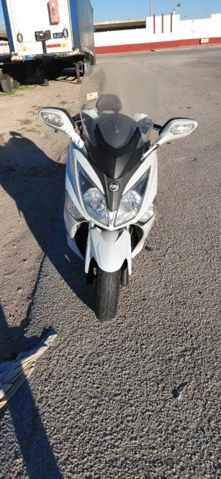 SYM Joymax 125cc Blanca