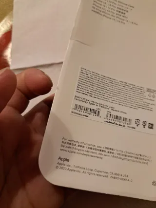 Funda iPhone 14 Granate Silicona Apple