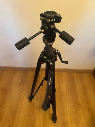 Trípode Manfrotto Triaut 058B con cabezal