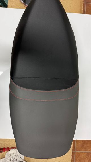 Asiento Moto SEAT Mo / Silence Negro/Gris