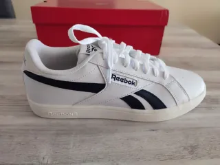 Zapatillas Reebok Court Retro Blancas y Azules