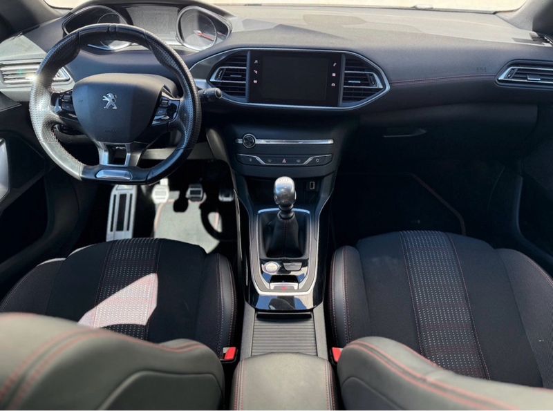 Peugeot 308 2018, foto 13