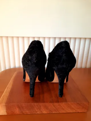 Botines negros terciopelo labrado.Núm 37.Nuevos