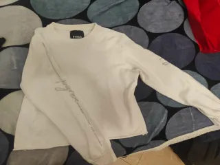 Felpa Pyrex bianca con dettagli glitter