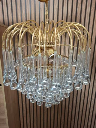 Lámpara colgante dorada con cristales de 1980