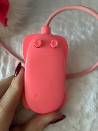 Perro de peluche con pilas