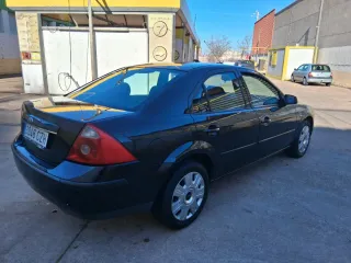 Ford Mondeo 2004