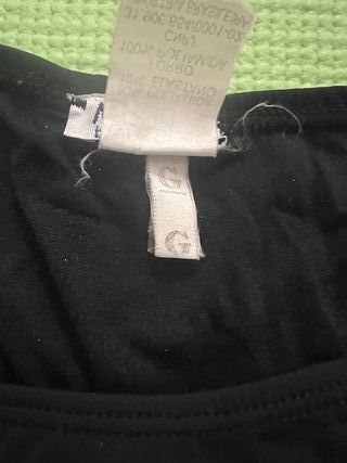 Bikini nero con dettagli