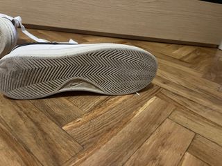 Zapatillas Nike Blancas y Negras