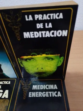 La práctica de la meditación, del yoga, relajación