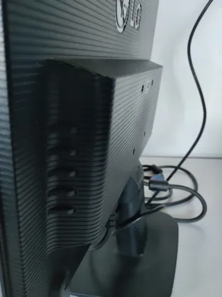 Monitor LG L1918S Plata