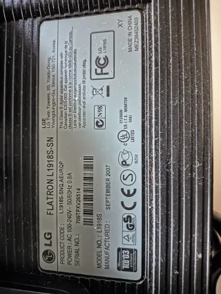 Monitor LG L1918S Plata
