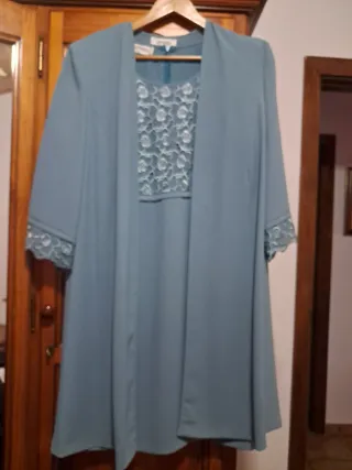 Vestido y chaqueta ceremonia azul