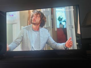 TV Silver 32 polegadas Com comando