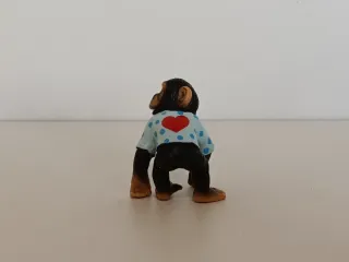 Figura Mono Schleich con Camiseta Corazón