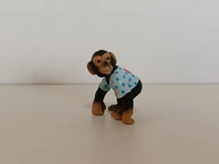 Figura Mono Schleich con Camiseta Corazón