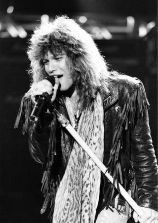 Chaqueta de cuero con flecos