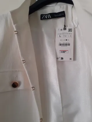 Chaqueta Zara Blanca Bolsillos Dorados