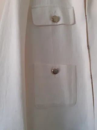 Chaqueta Zara Blanca Bolsillos Dorados