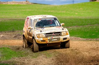 Mitsubishi Montero Rally Raid