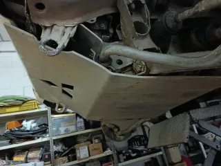 Mitsubishi Montero Rally Raid