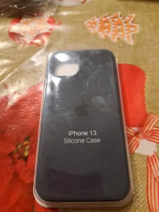 Funda iPhone 13 Silicona Azul Marino