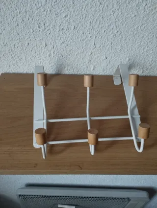 Perchero de puerta metal y madera