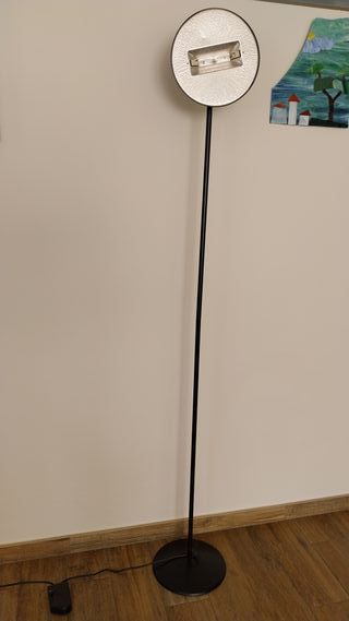 Lámpara de pie moderna cristal y metal