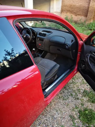 Alfa Romeo 147 2004. CON ITV!