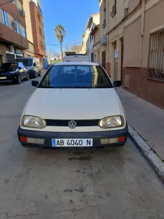 Coche blanco 3 puertas