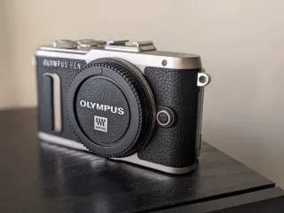 Olympus Pen E-PL8, dos baterías, flash 6.000 fotos