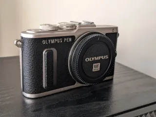 Olympus Pen E-PL8, dos baterías, flash 6.000 fotos