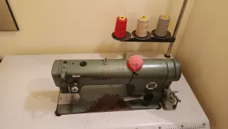 Máquina de coser Refrey mod. 920