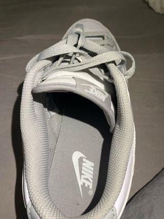 Nike Dunk Low Gris y Blanco