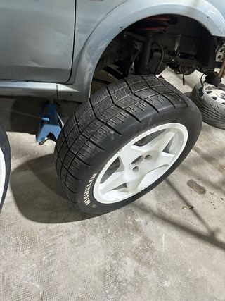 Llantas con slicks Michelin