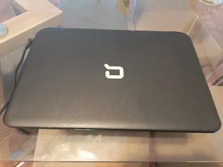 HP Compaq J8D81EA Portátil