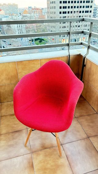 Butaca tipo Charles Eames