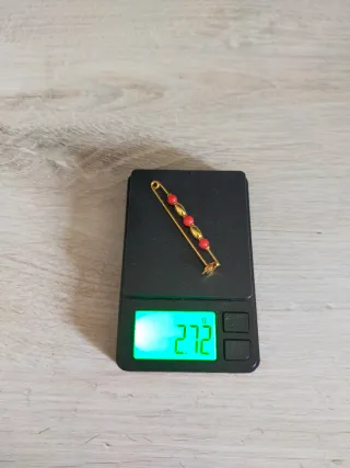 Spilla oro e corallo