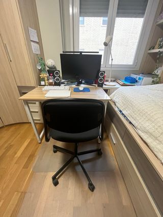 Silla de escritorio ÖRFÄLL negra