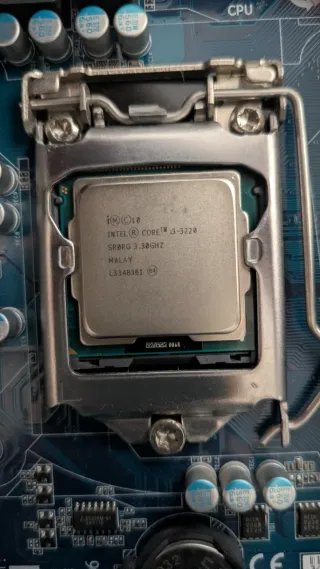 PC de Escritorio i3 con Win10 IOT