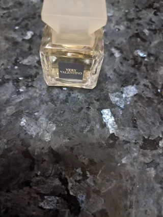 Miniatura Perfume Very Valentino Colección