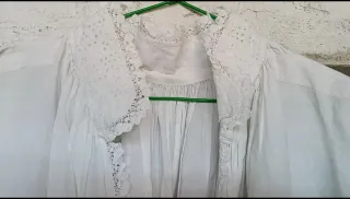 Alba forrada con encaje