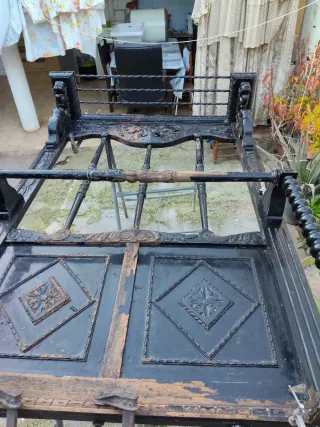 Perchero paragüero neorrenacentista siglo XlX