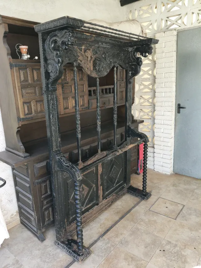 Perchero paragüero neorrenacentista siglo XlX